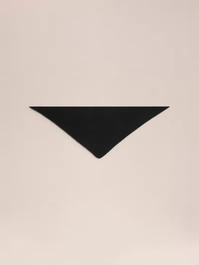 Nn07 Triangle-shaped Wool Scarf In Black