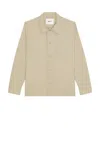 Nn07 Zander Overshirt In White Pepper