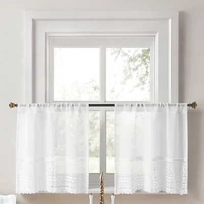 No. 918 Camille Macrame Lace Trim 2-pc. Rod Pocket Window Tier In White