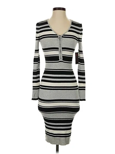 No Boundaries Casual Dress In Gray