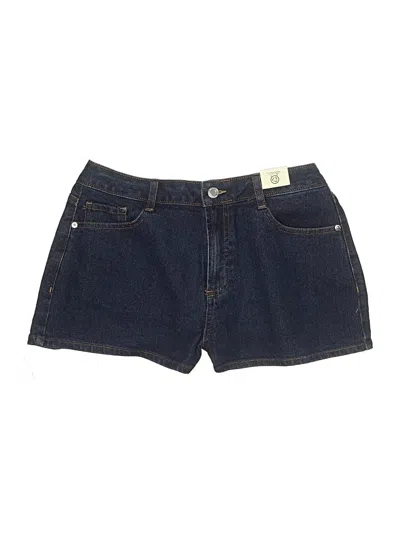 No Boundaries Denim Shorts In Blue