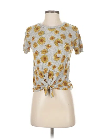 Pre-owned No Boundaries Short Sleeve Top Yellow Keyhole Neckline Tops