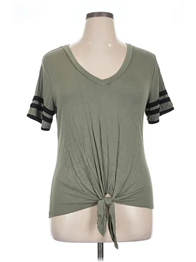 Pre-owned No Boundaries Short Sleeve T-shirt In Green