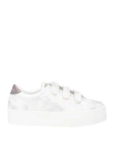 No Name Woman Sneakers Silver Size 9 Textile Fibers