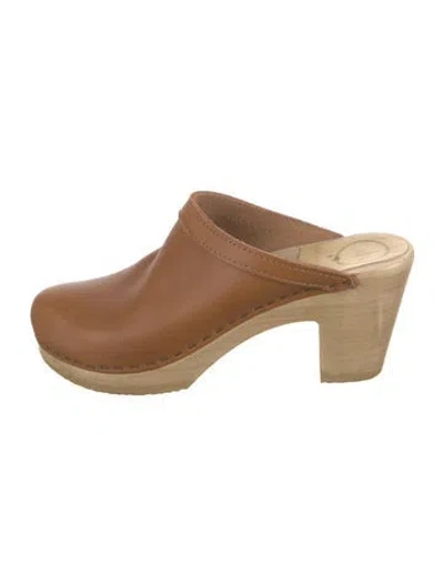 Pre-owned No.6 Leather Mules In Brown