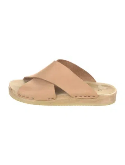 Pre-owned No.6 Leather Slides In Neutral