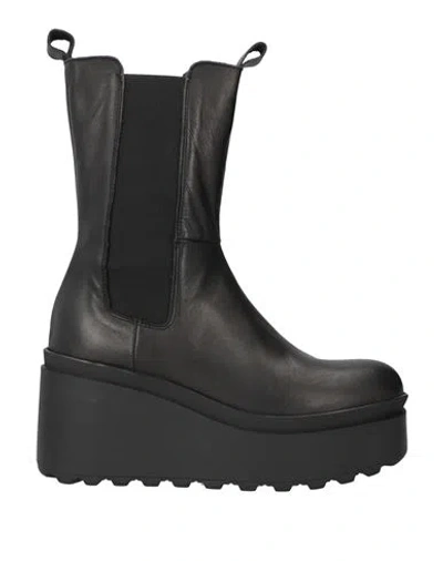 Noa A. Woman Ankle Boots Black Size 9 Leather