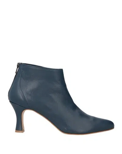 Noa A. Woman Ankle Boots Navy Size 11 Leather In Blue
