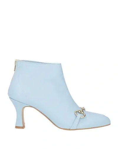 Noa A. Woman Ankle Boots Sky Blue Size 6 Leather