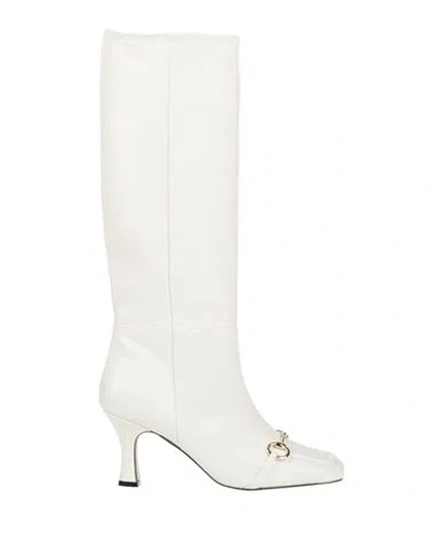 Noa A. Woman Boot White Size 10 Leather