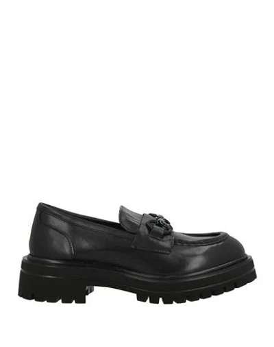 Noa A. Woman Loafers Black Size 8 Calfskin