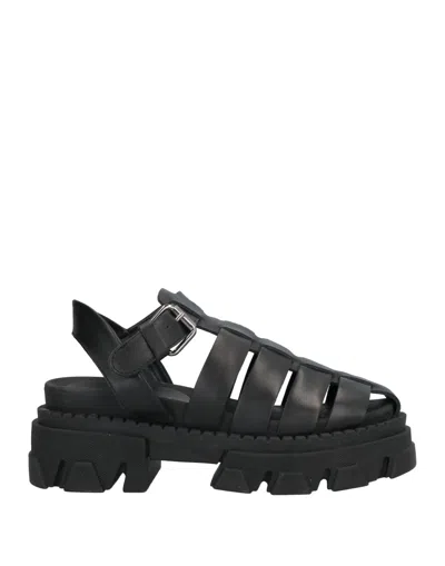 Noa A. Sandals In Black