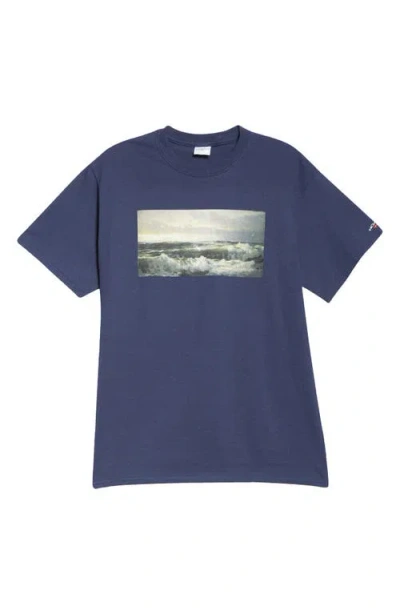 Noah The Surf Graphic T-shirt In Navy