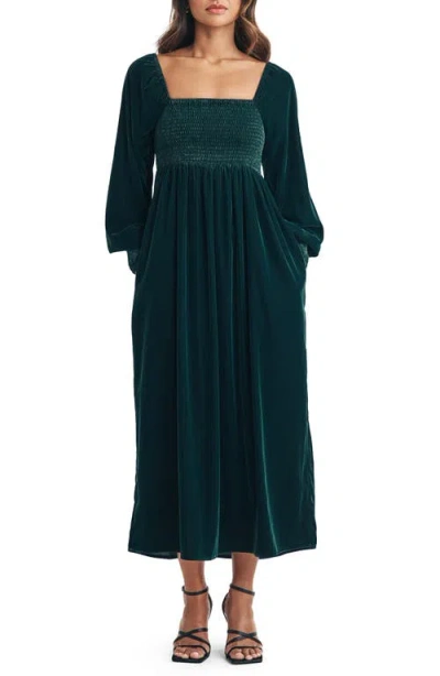 Nobody's Child Kylie Velvet Long Sleeve Midi Dress In Green