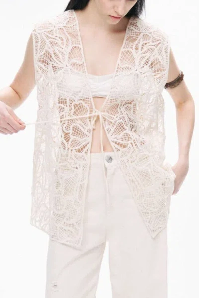 Nocturne Floral Embroidered Detailed Vest