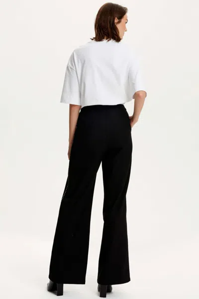 Nocturne High Waisted Pintuck Stitched Pants In Black