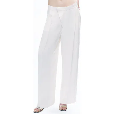 Nocturne Low-rise Asymmetric Placket Detail Pants In White