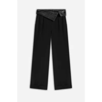 Nocturne Mid Rise Regular Fit Trousers In Black