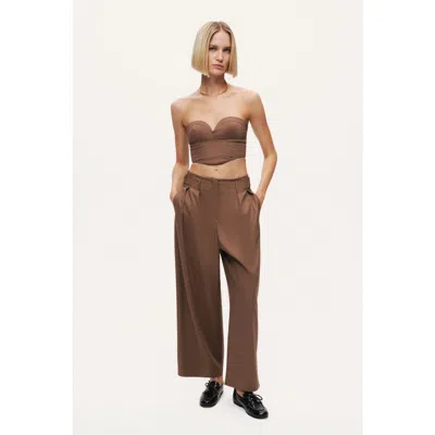 Nocturne Pleated Tapered Crop Pants In Brown