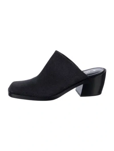 Pre-owned Nodaleto Mules In Black