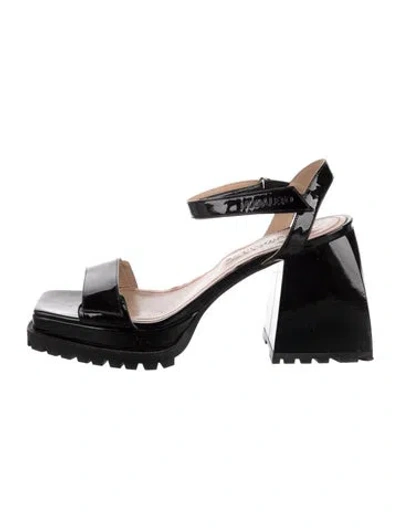 Pre-owned Nodaleto Patent Leather Pumps In Black