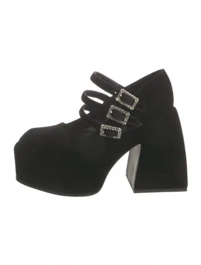 Pre-owned Nodaleto Velvet Crystal Embellishments Pumps In Black