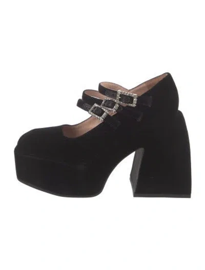 Pre-owned Nodaleto Velvet Crystal Embellishments Pumps In Black