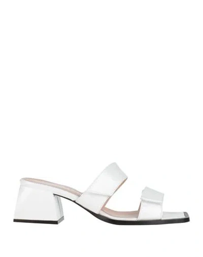 Nodaleto Woman Sandals White Size 10 Soft Leather