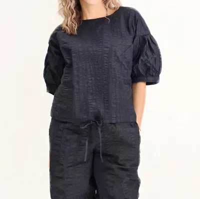 Noen Crinkle Tie Short Sleeve Blouse In Black In Blue