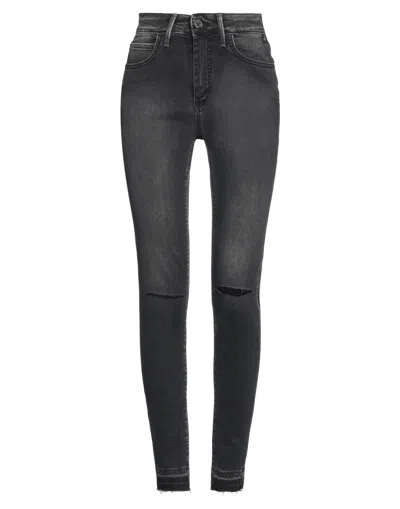 Noir And Bleu Jeans In Black