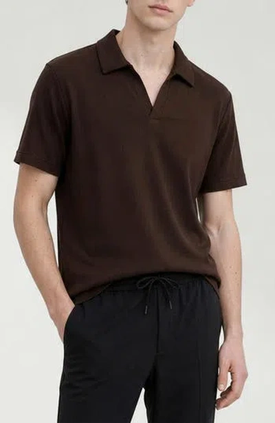 Noize Ribbed Jonny Collar Polo In Chocolate