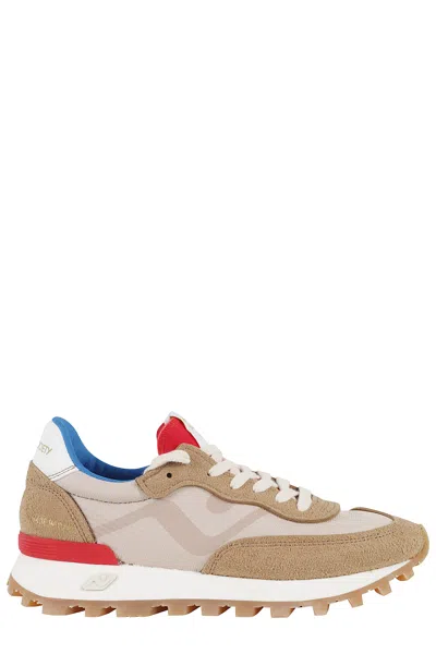 Nomad Sneakers In Sand Light Brown