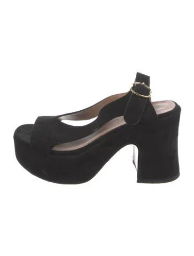 Pre-owned Nomasei Suede T-strap Sandals In Black