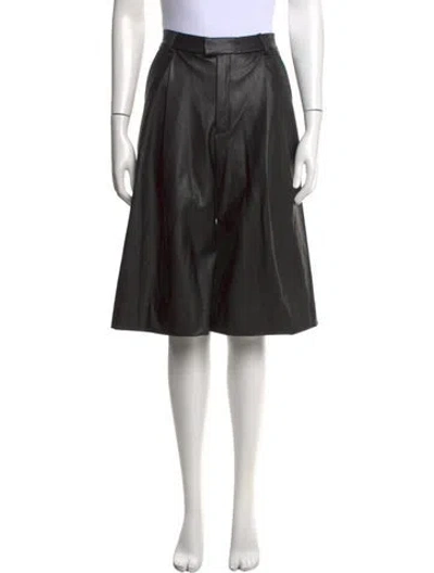 Pre-owned Nonchalant Knee-length Shorts W/ Tags In Black