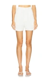 Nonchalant Label Callum Short In White