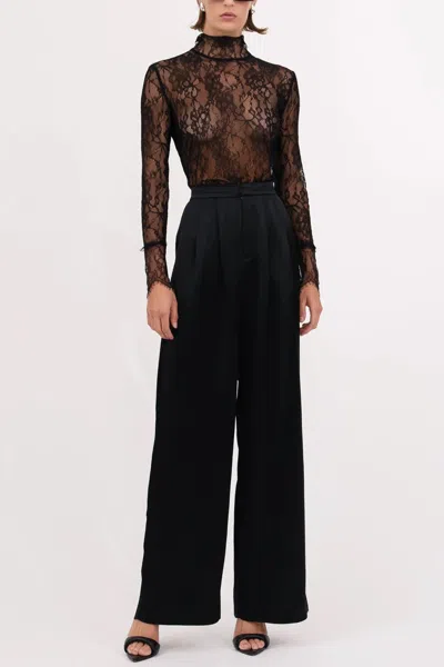 Nonchalant Label Mary Lace Top In Black