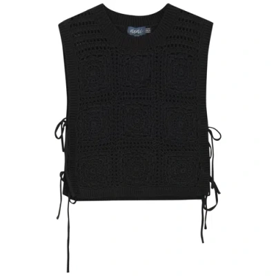 Noni Girl Crochet Knit Sleeveless Vest In Black