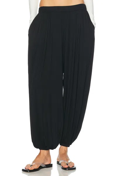Norba Aladdin Pant In Black
