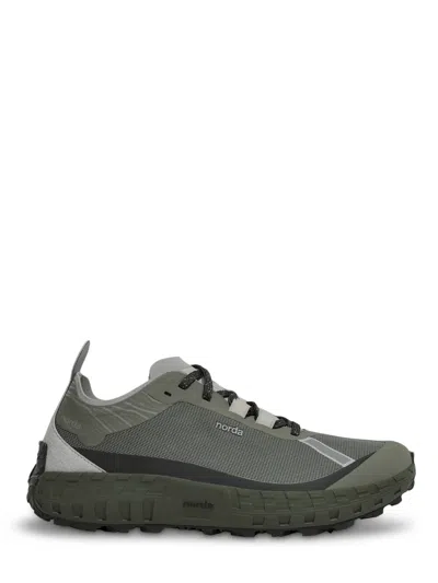Norda Low-profile Sport Sneakers With Textured Sole And Reflective Accents In Gray