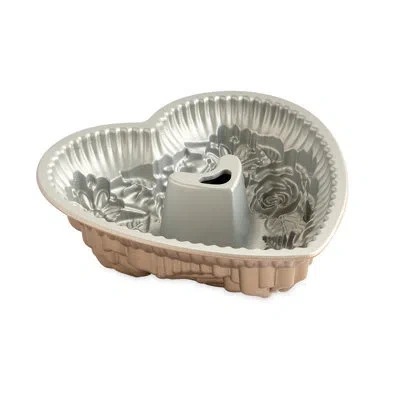 Nordic Ware Bundt® Aluminum Non-stick Novelty Round Pan In Gold