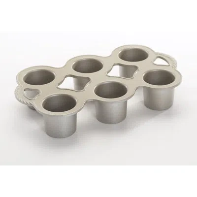 Nordic Ware Grand 14.3" Novelty Aluminum Cakelet Pan In Graphite