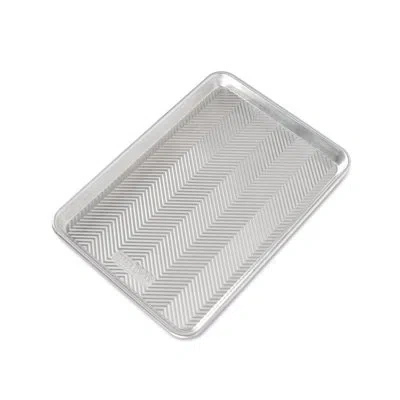 Nordic Ware Prism Jelly Roll In Silver