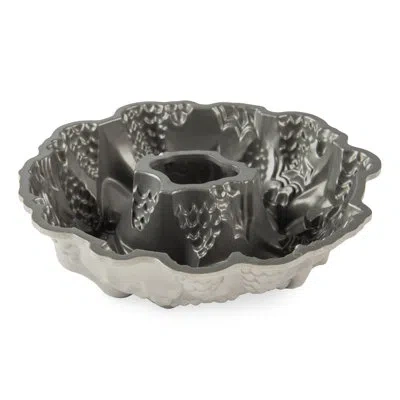Nordic Ware Seasonal Holiday Wreath Bundt Cake Pan In Silver