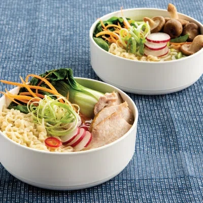 Nordic Ware Soup/salad Bowls In White