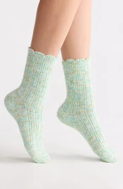 Nordstrom Cozy Scallop Crew Socks In Green