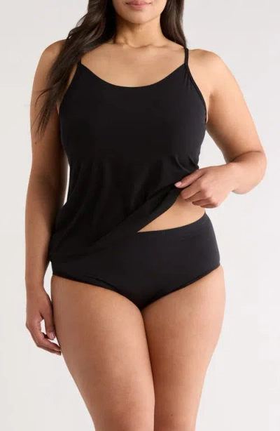 Nordstrom Everyday Invisible Edge Tank In Black