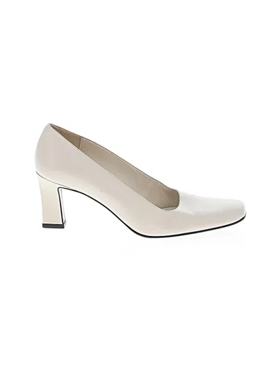 Pre-owned Nordstrom Heels In Ivory