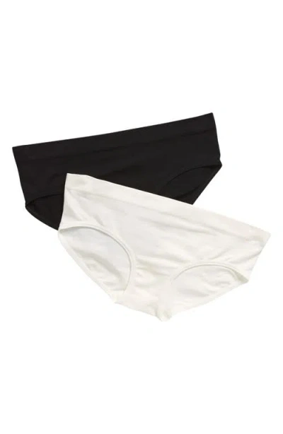 Nordstrom Kids' Assorted 2-pack Seamless Hipster Briefs In Black- White Pack