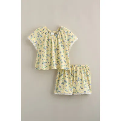 Nordstrom Kids' Lace Trim Shirt & Shorts In Yellow