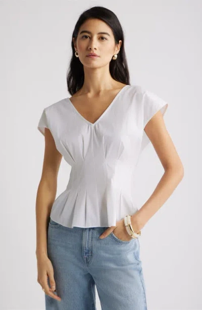 Nordstrom Pleated V-neck Poplin Top In White